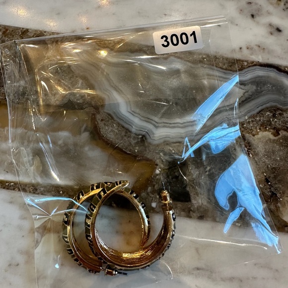 3001 Chic Gold and Green Hoop Earrings - Picture 6 of 6